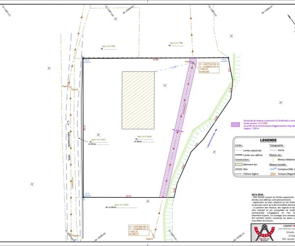 Cabinet de géomètre-expert au Pays Basque. Cédric Arrechea Agence Iparrorratz. Bornage de terrain, division parcellaire, levés topographiques et expertises foncières. Interventions à Anglet, Bayonne, Biarritz, Saint-Jean-Pied-de-Port et dans tout le Pays Basque.